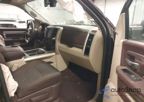 2016 Ram 1500 Outdoorsman z USA, uszkodzony, nr VIN 1C6RR7GT0GS340146